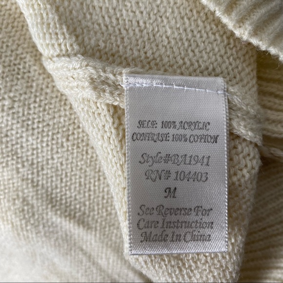 Blu Pepper Crochet Knit Sweater - Picture 11 of 11